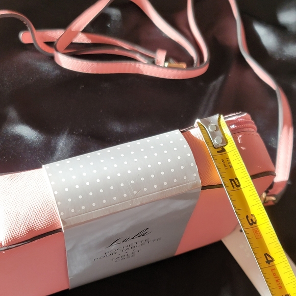 LULA TABLET CASE - Picture 2 of 8